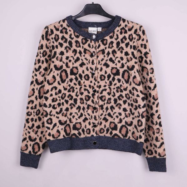 Leopardmönstrad cardigan med mörkblå ribb och knappar framtill