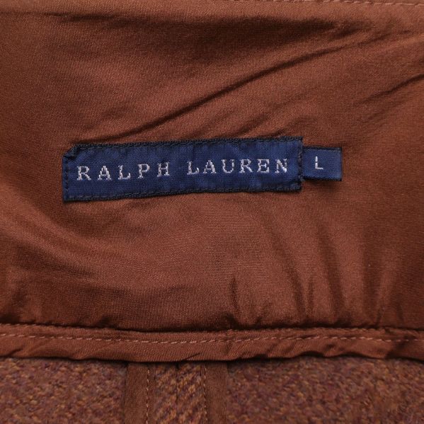 Ralph Lauren etikett sydd på brun foder