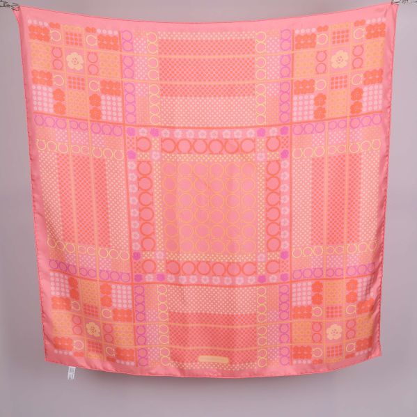 Scarves med rutigt och cirkelmönster i rosa nyanser