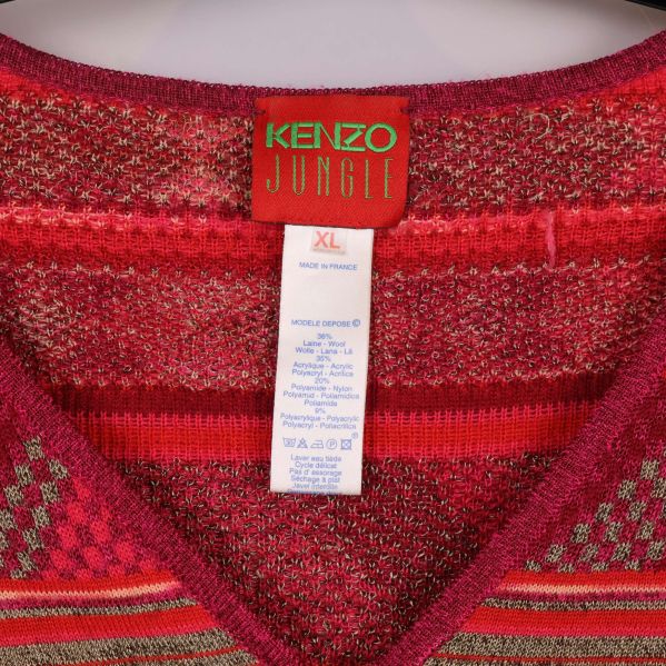 Närbild på Kenzo Jungle etikett i nacken