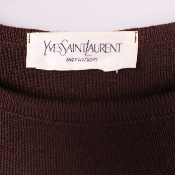 Yves Saint Laurent Variation etikett i halsen på brun tröja