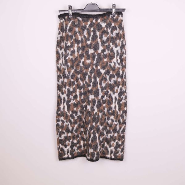 Lång leopardmönstrad kjol med slits baktill