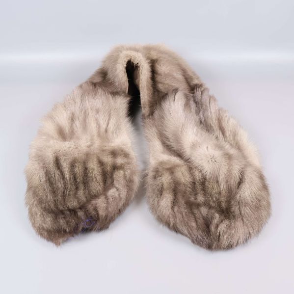 Pälskrage framifrån med mjuk beige och brun päls