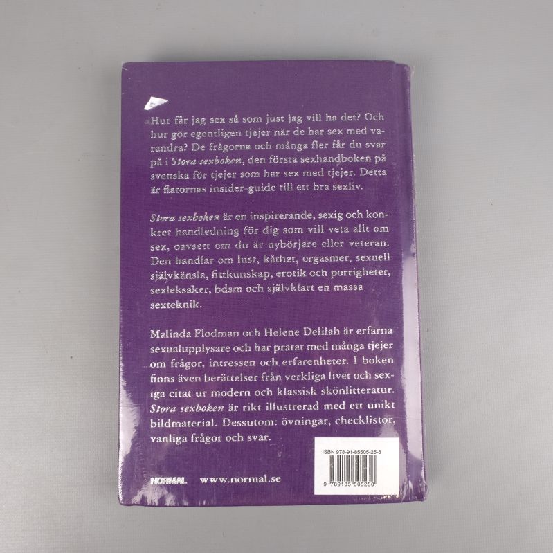 Baksida av Stora sexboken med text