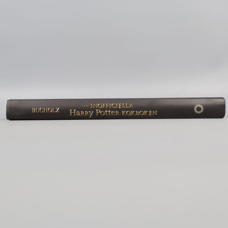 Bokrygg av inofficiell Harry Potter-kokbok med titeln
