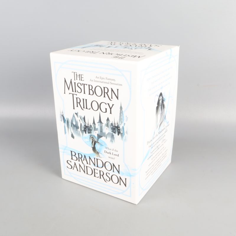Mistborn Trilogy box från sidan