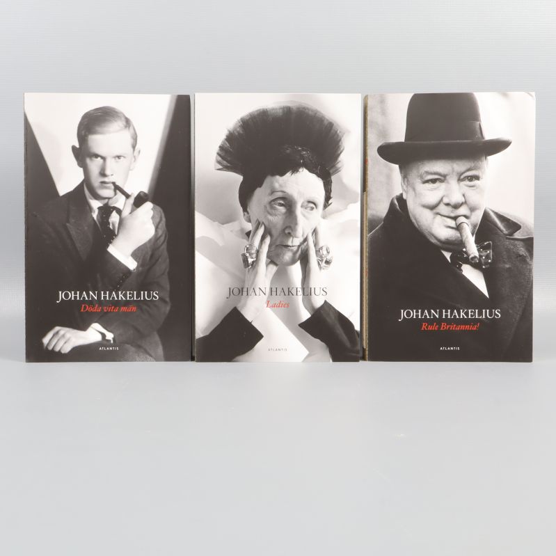 Framsidor på tre böcker av Johan Hakelius i bokboxen
