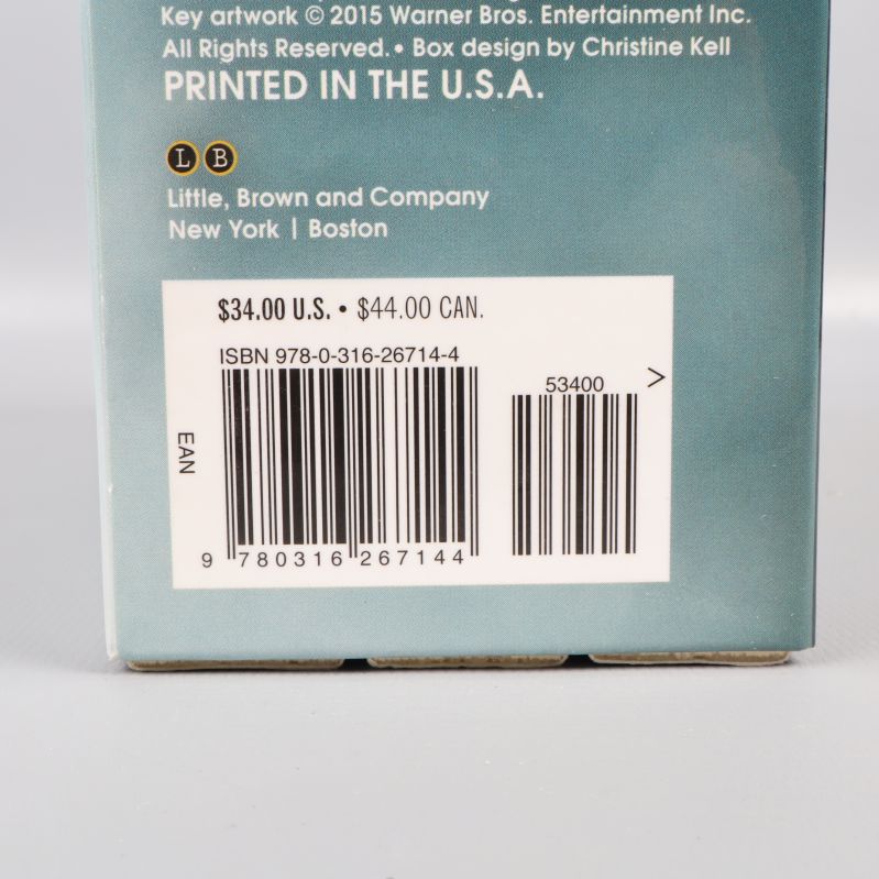 Närbild på streckkod och ISBN på boxen The 100