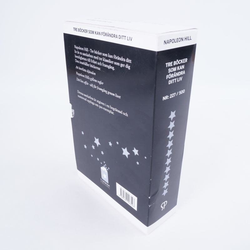 Baksidan av samlarboxen med nummer och text