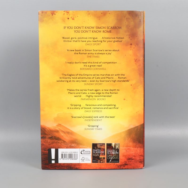 Baksidan av The blood of Rome med recensioner och ISBN-nummer