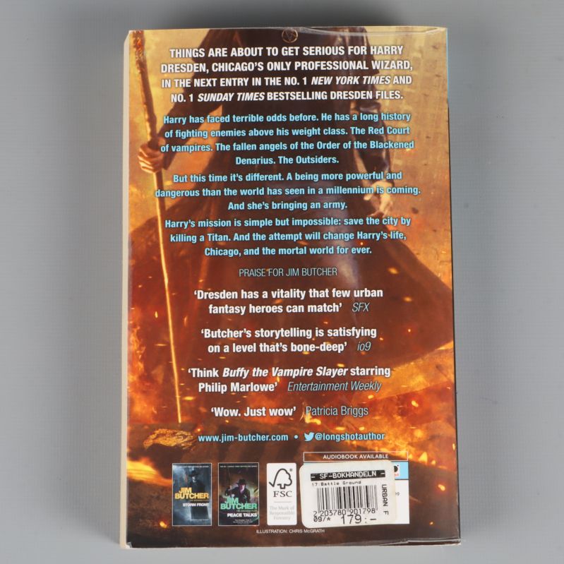 Baksidan av Battle Ground med text och recensioner