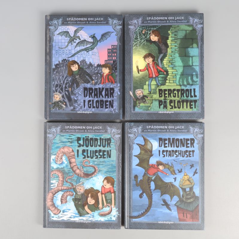 Fyra böcker från serien Spådomen om Jack, framsidor med äventyrliga illustrationer