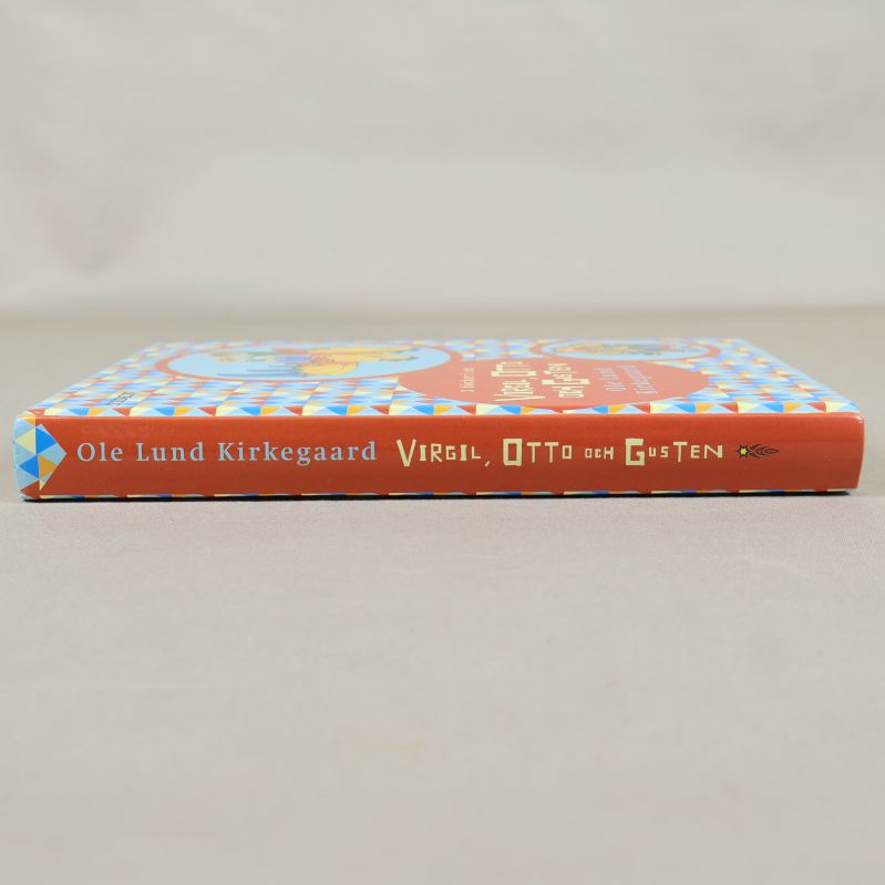 Bokrygg med titeln Virgil, Otto och Gusten och författaren Ole Lund Kirkegaard