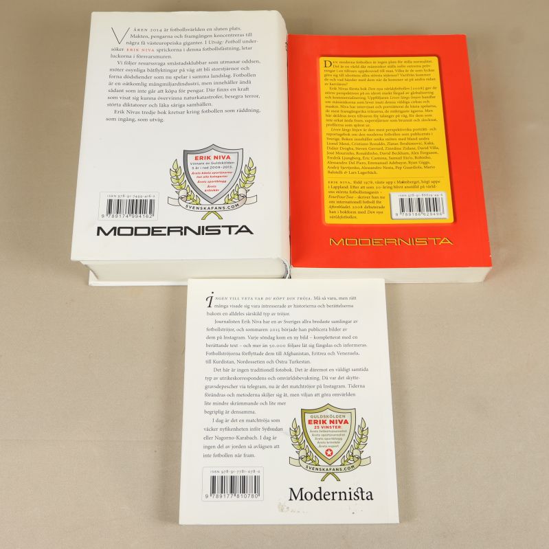 Baksidor på tre Erik Niva-böcker, synliga ISBN-nummer och förlag
