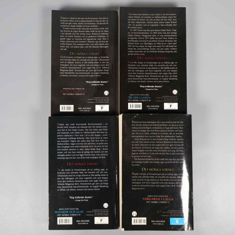 Baksidor av böckerna