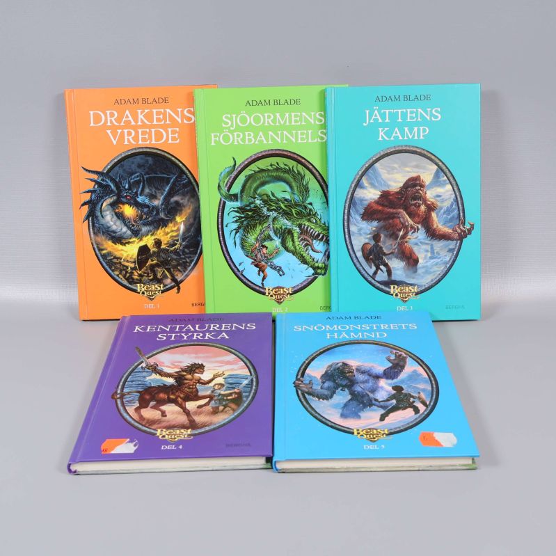 Fem böcker ur Beast Quest-serien med färgglada omslag uppställda