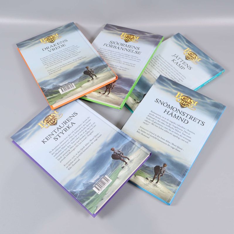 Baksidor av Beast Quest-böcker med text och illustrationer visas