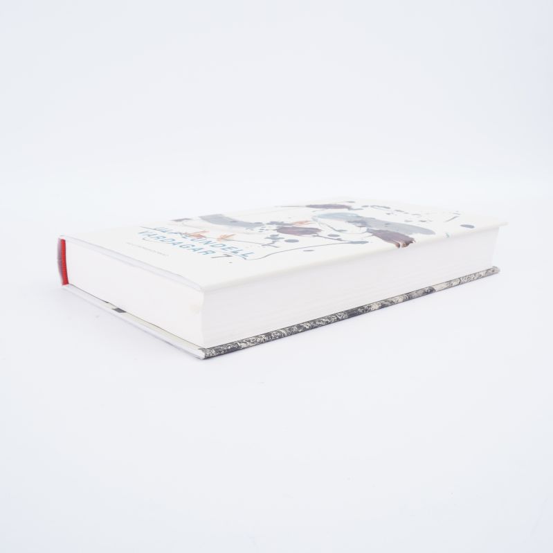 Tjock bok med hård pärm