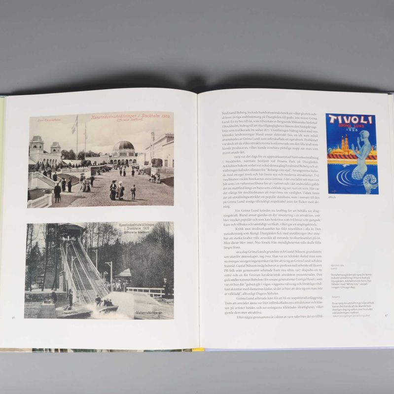 Uppslag från boken med gamla svartvita foton och text