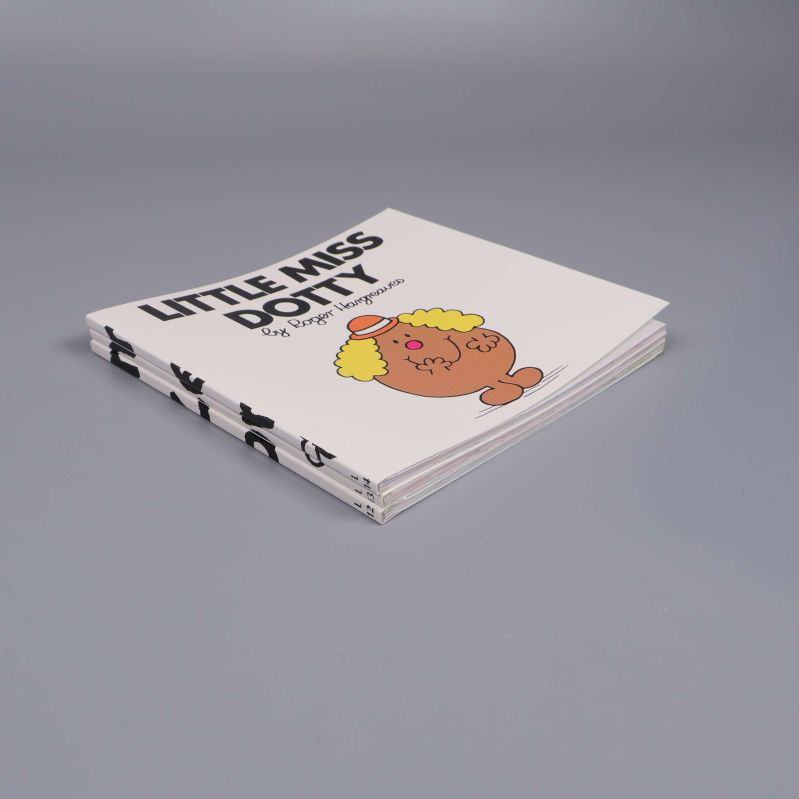 Tre staplade Little Miss-böcker, Little Miss Dotty synligast