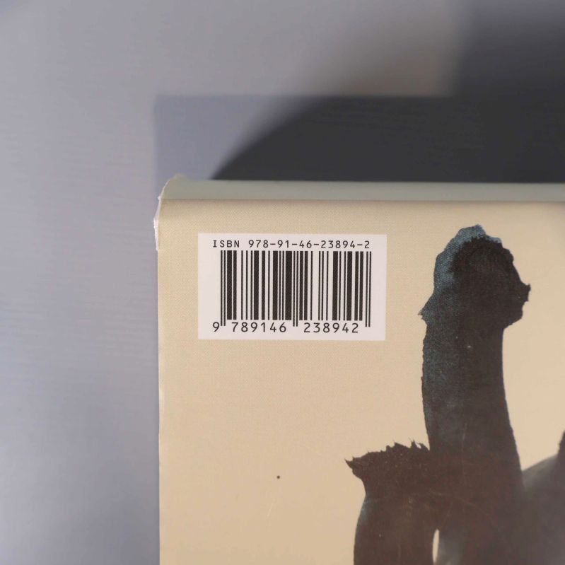 Närbild på ISBN-etikett för Vardagar 6 med streckkod