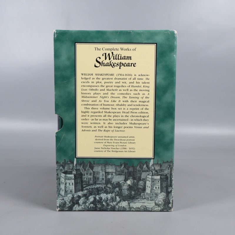 Baksidan av boxen The Complete Works of William Shakespeare med beskrivande text