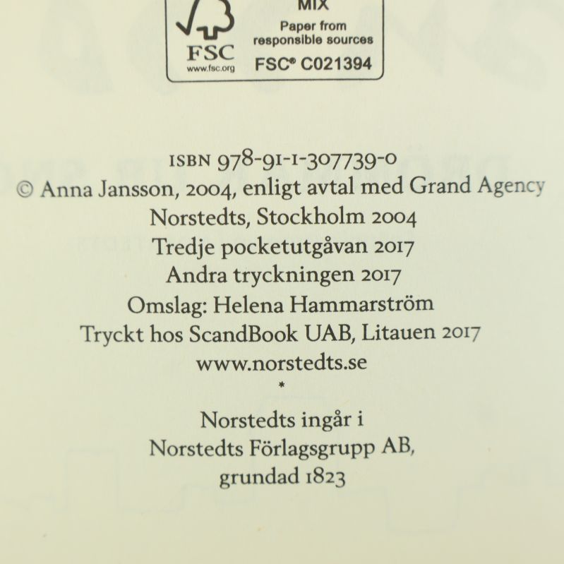 Detaljbild med ISBN och tryckinformation från Drömmar ur snö