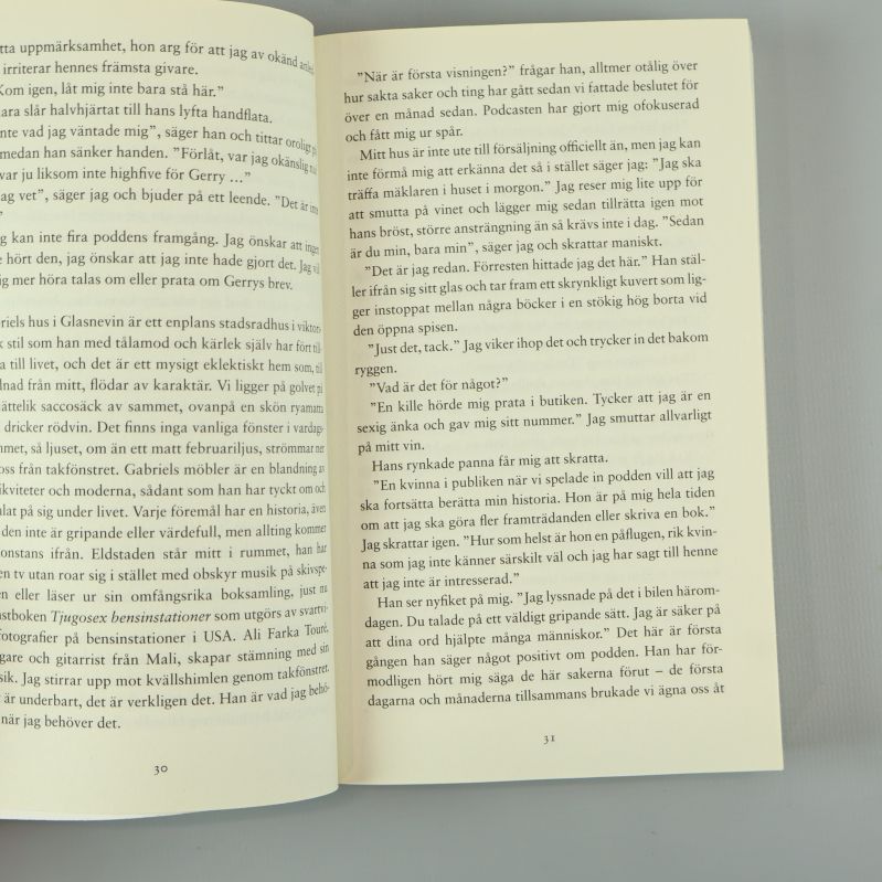 Uppslag med sidor ur Det sista brevet, tydlig text