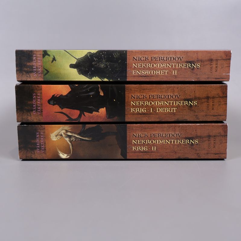 Bokryggar för de tre böckerna ur Svärdens väktare 7-9