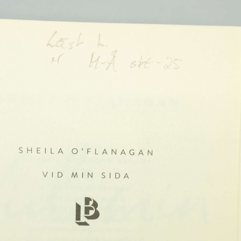 Försättsblad med handskriven blyertsanmärkning och titel