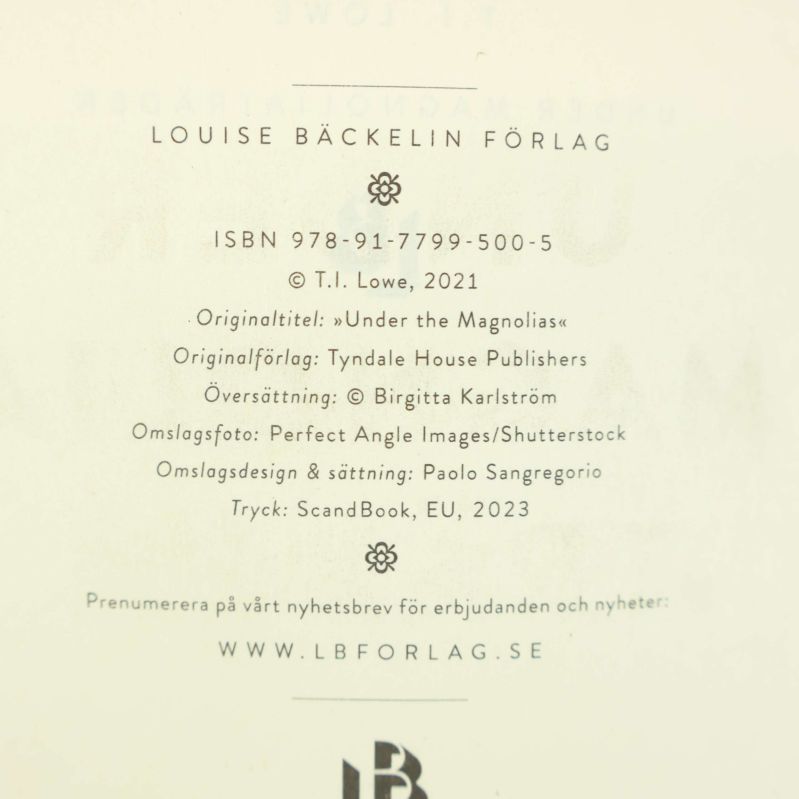 Tryckår och ISBN-sida för boken Under magnoliaträden