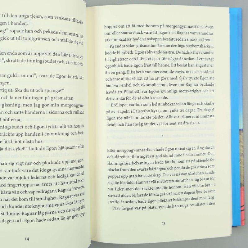 Uppslag ur boken Fyrklövern, inblick i text och typografi