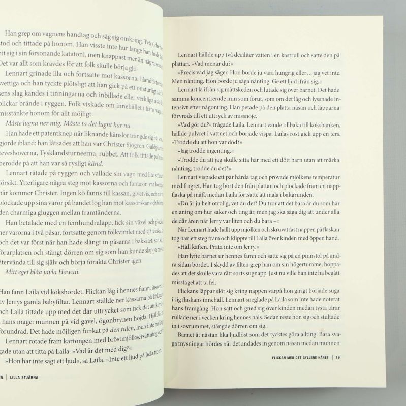 Uppslag från insidan av boken Lilla Stjärna med text