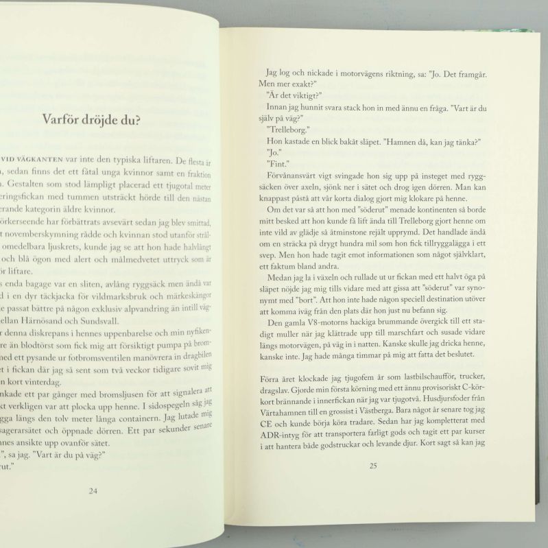 Uppslag ur boken Våran hud vårt blod våra ben med kapitelrubrik och text