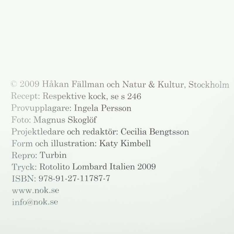 Innersida i kokboken Kött med ISBN: 978-91-27-11787-7 tydligt synlig