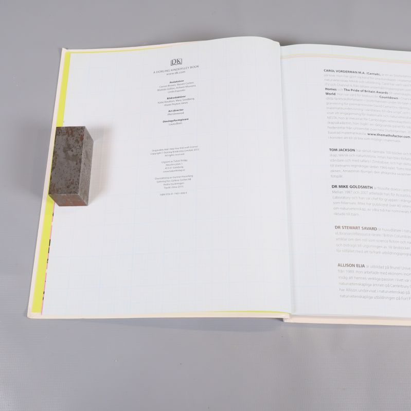 Copyrightsida med utgivningsår och ISBN i biologi, kemi och fysik-boken