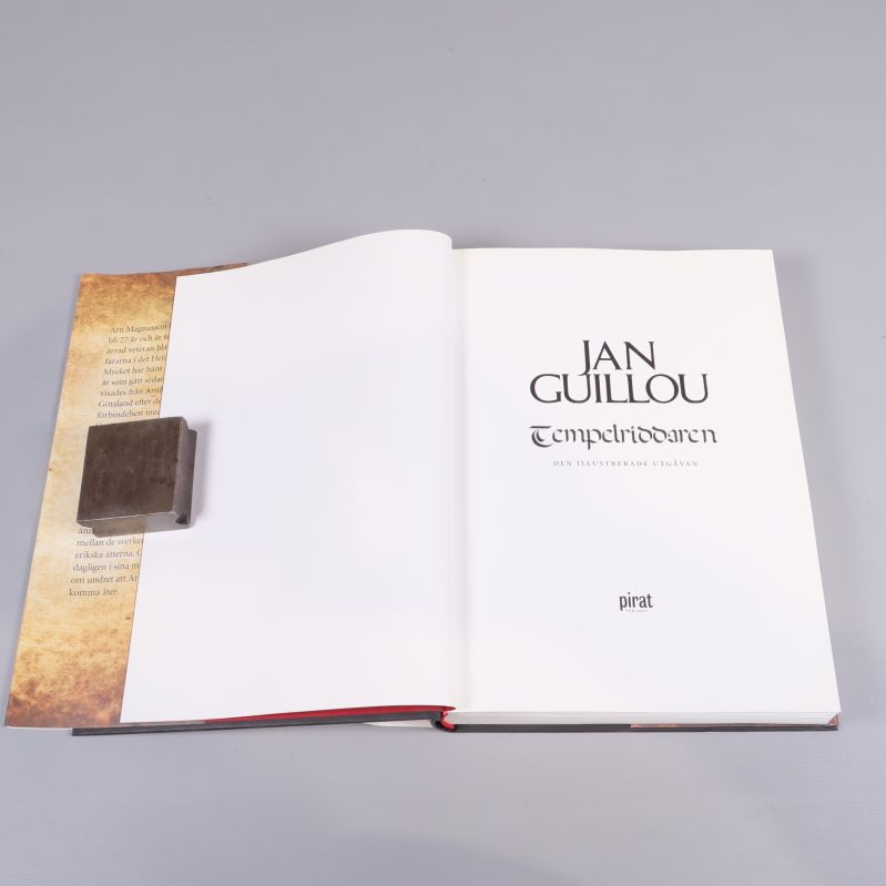 Titelsida till boken Tempelriddaren av Jan Guillou från Arn-trilogin