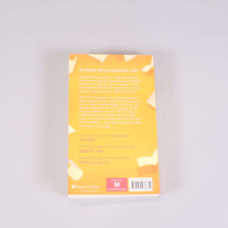 Baksida av boken Det kommer aldrig vara över för mig med sammanfattning och citat