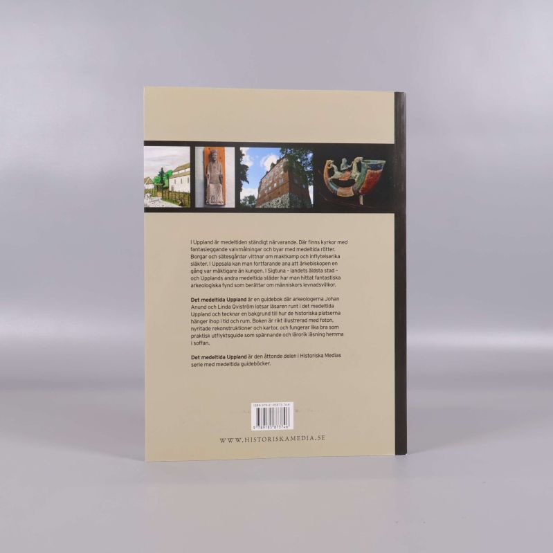 Baksida av boken Det medeltida Uppland med text och bilder samt ISBN-nummer