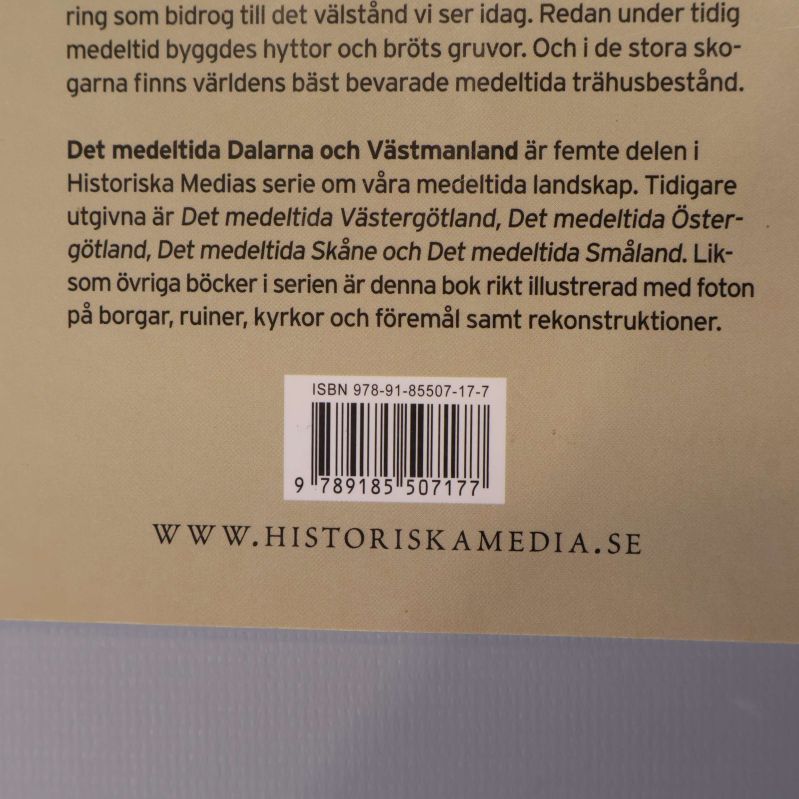Bild på baksida och ISBN nummer
