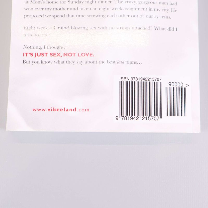 Närbild på baksidan av Sex, not love med ISBN och streckkod synligt