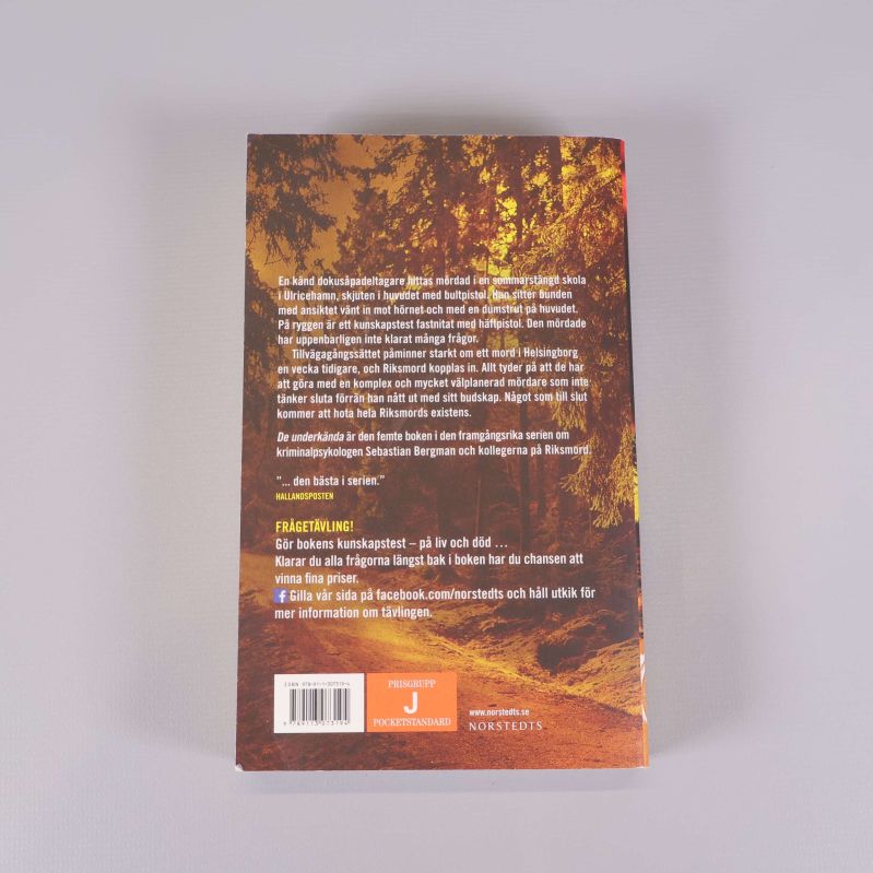 Baksida av De underkända av Hjorth Rosenfeldt med beskrivning och ISBN