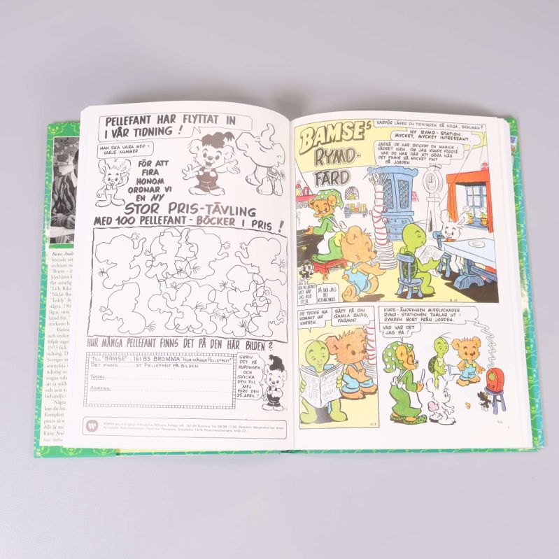 Uppslag ur Bamse biblioteket volym 3 med serierutor och tecknade karaktärer