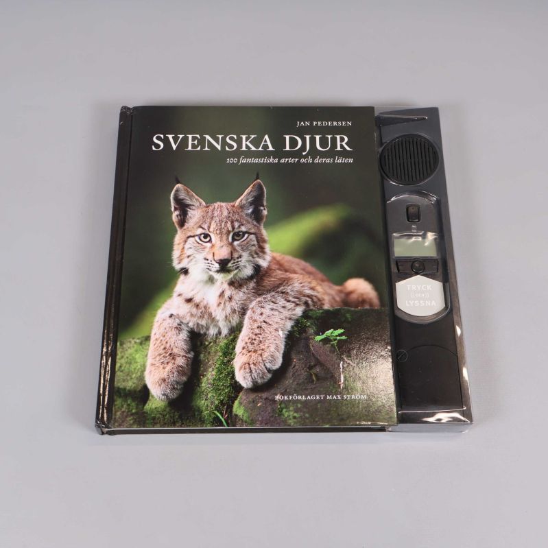 Bok Svenska djur av Jan Pedersen med lodjur på omslaget och ljudfunktion på sidan