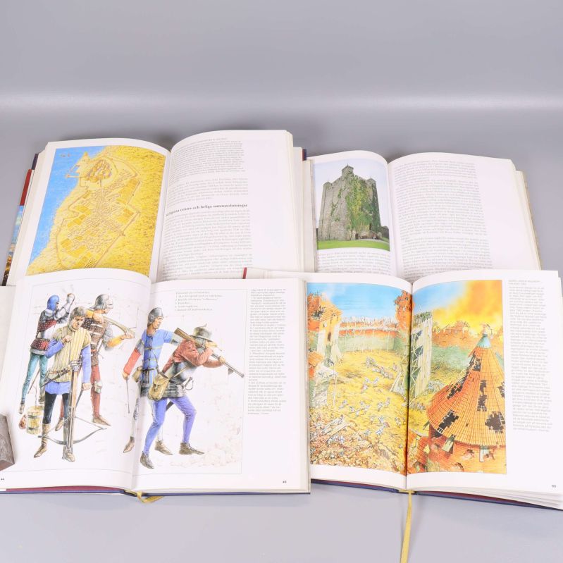 Uppslag ur böckerna med illustrationer och text, riddare och borgmiljöer