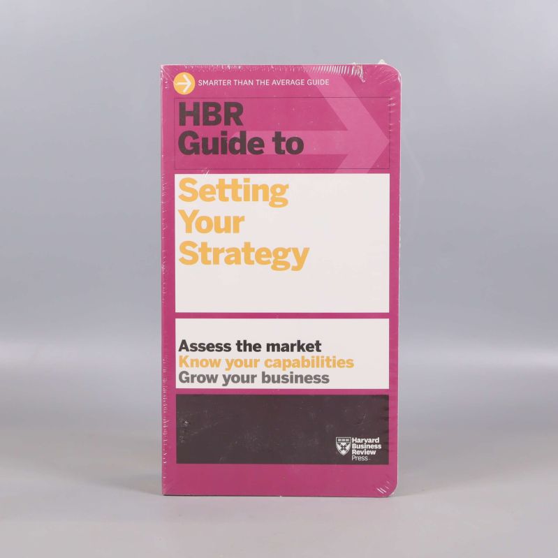 Framsidan av HBR Guide to Setting Your Strategy i plastförpackning