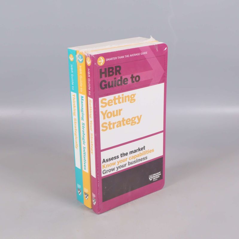Bokpaket med de tre HBR Guide-böckerna stående på rad