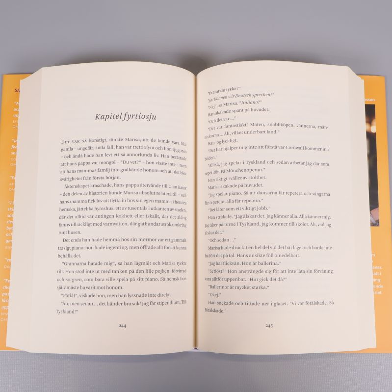 Uppslag från boken Soluppgång över strandpromenaden, kapitel 47