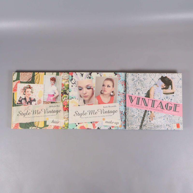 Framsidor av tre böcker: Style Me Vintage hair, make-up och Vintage