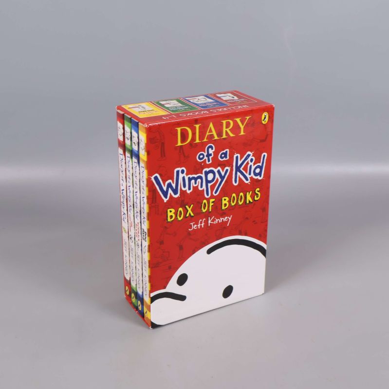 Fyra böcker Diary of a Wimpy Kid i färgglad box